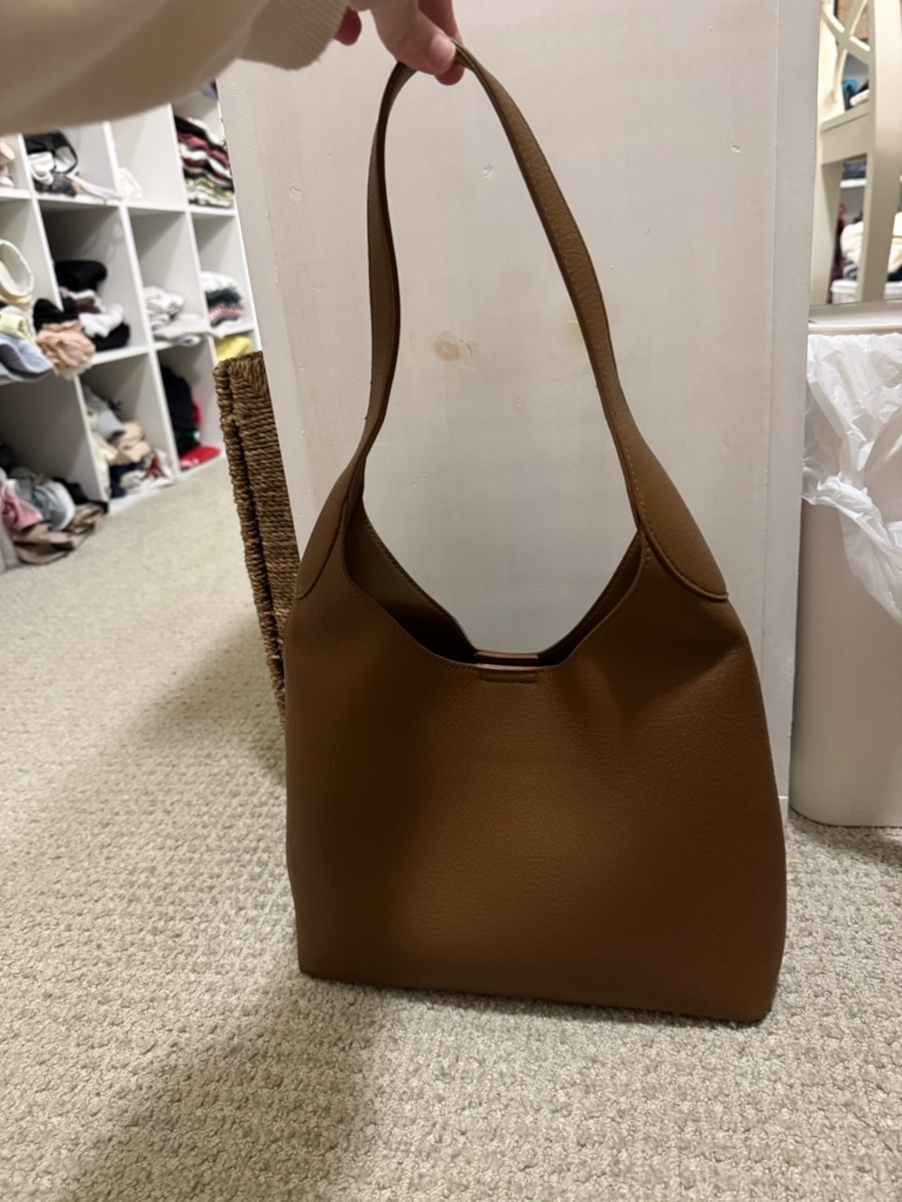 Classic Brown Leather Shoulder Bag - Timeless Everyday Tote